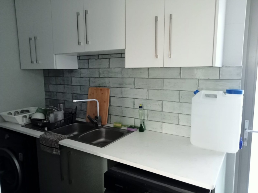 To Let 3 Bedroom Property for Rent in Mont Fleur Mountain Estate Western Cape
